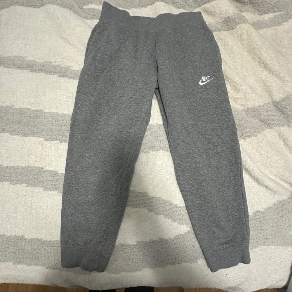 🆕 Nike Joggers